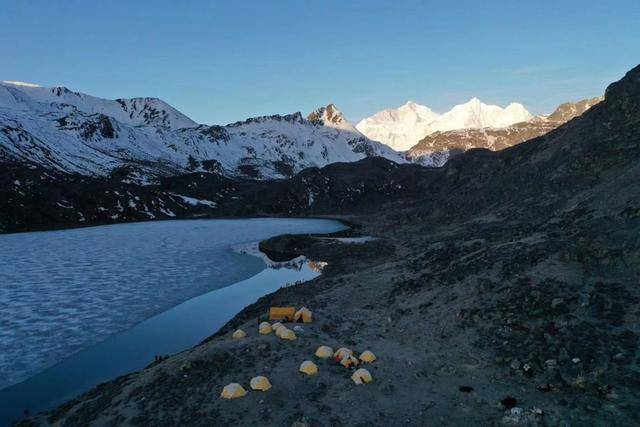 步却不敢挑战鳌太线因为它实在太危险新葡京资深驴友劝退：走过珠峰东坡徒(图6)